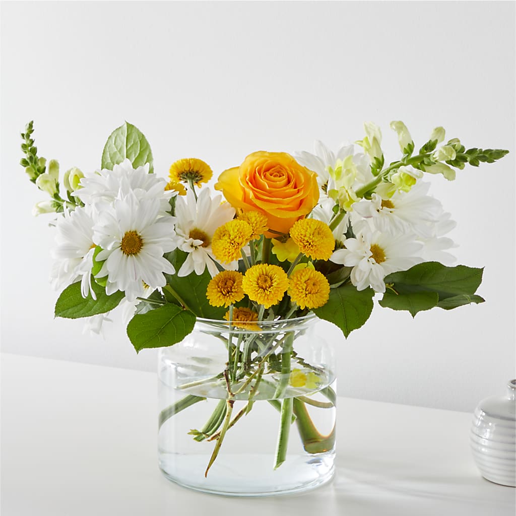 Sun Salutation Bouquet – CASSIDY'S FLOWERS, Newmarket ON