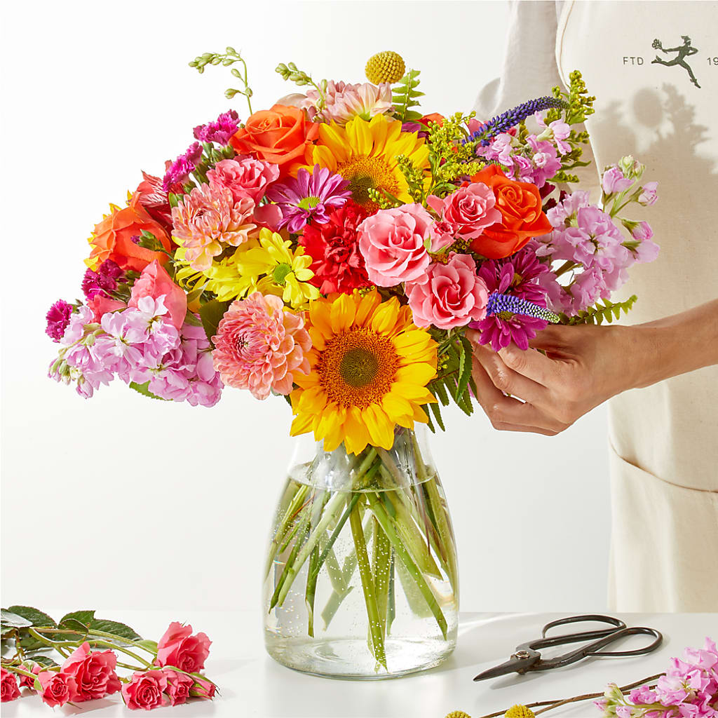 Cue the Confetti - A Florist Original – CASSIDY'S FLOWERS, Newmarket ON
