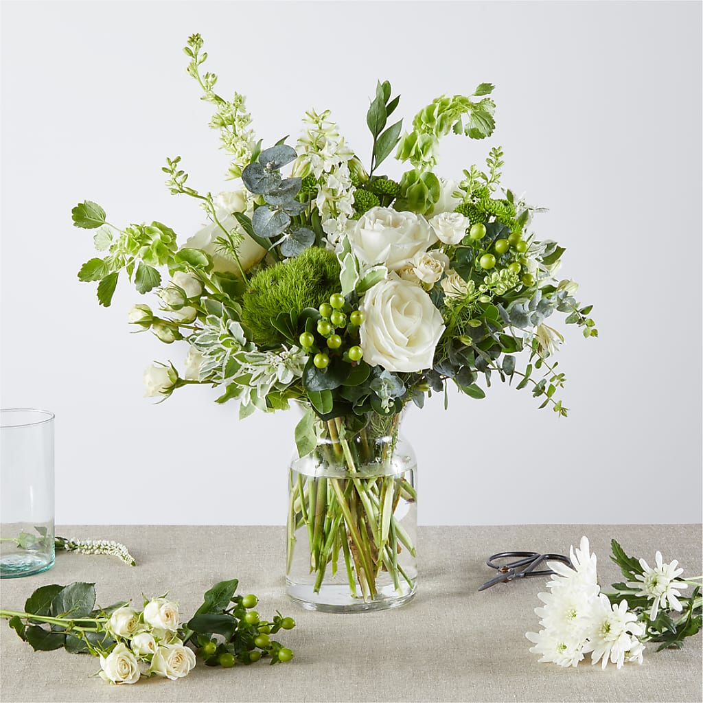 Irish Garden - A Florist Original – CASSIDY'S FLOWERS, Newmarket ON