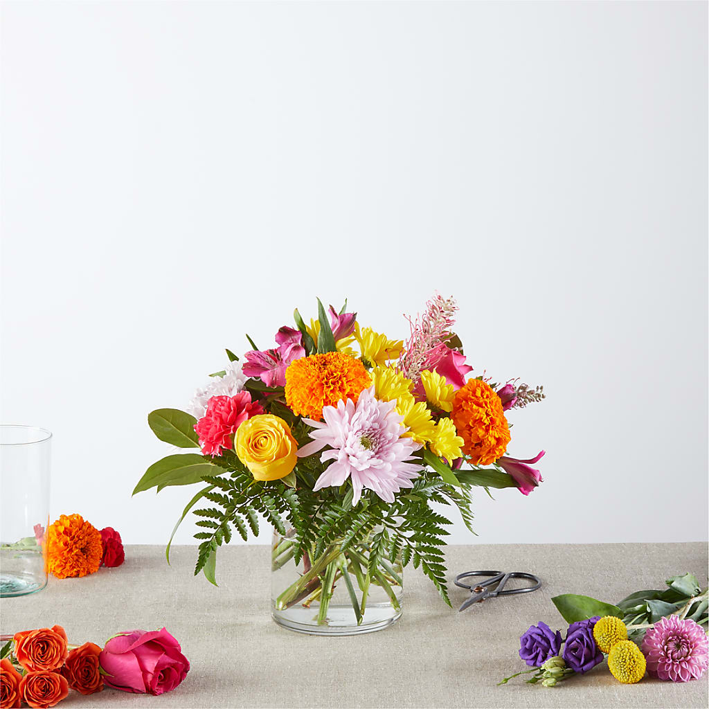 Fiesta del color: una obra original de floristería