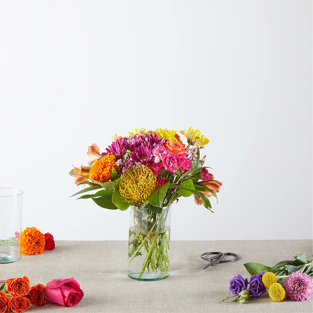 Fiesta del color: una obra original de floristería