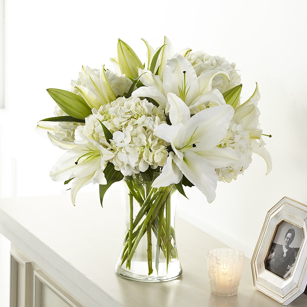 Compassionate Lily Bouquet – CASSIDY'S FLOWERS, Newmarket ON