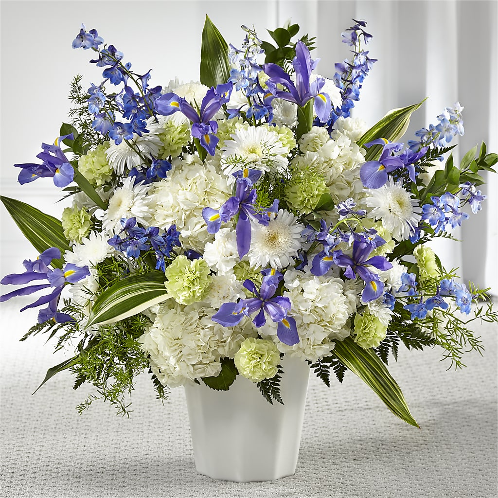 Soft Serenity Floor Basket – CASSIDY'S FLOWERS, Newmarket ON