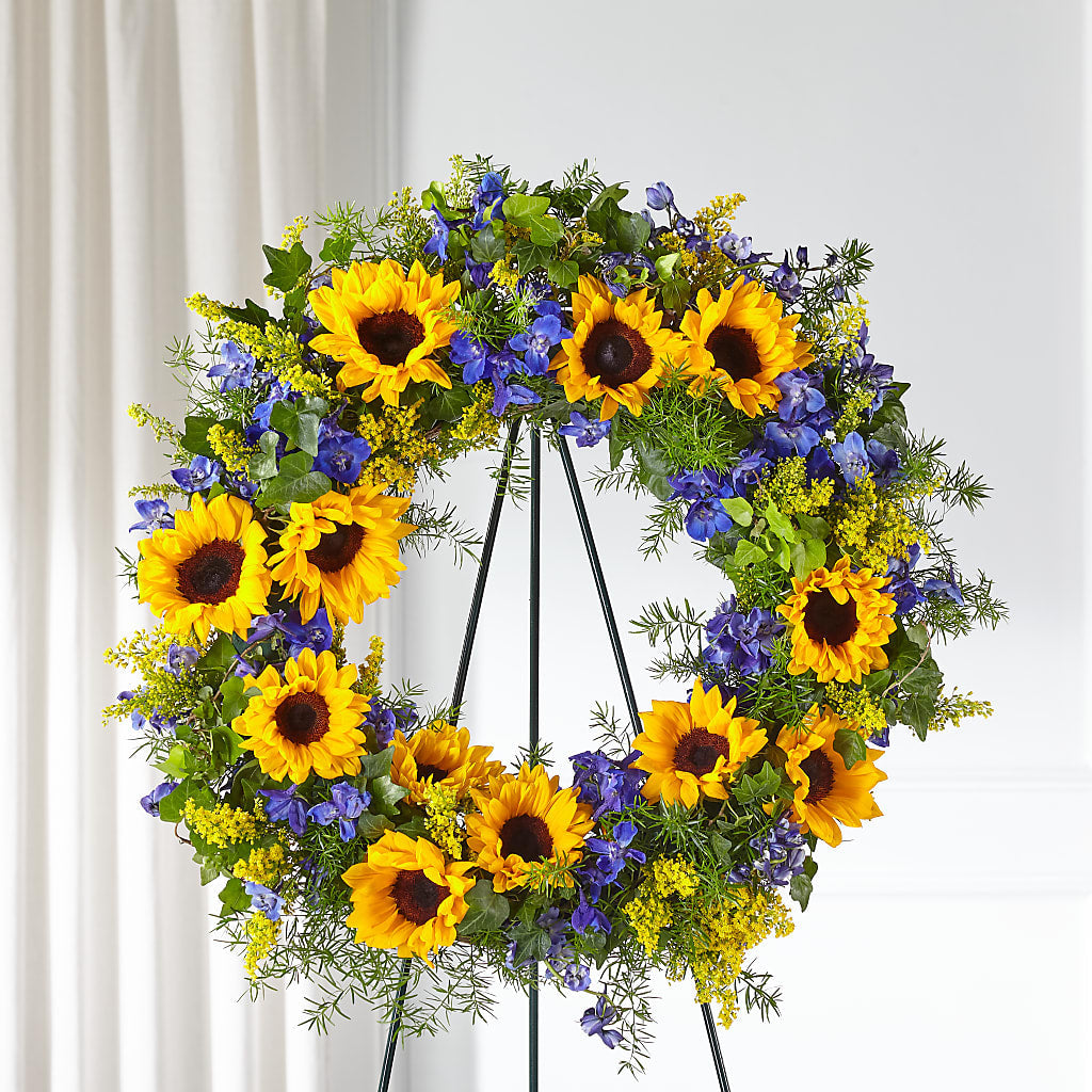 Bright Rays Wreath – CASSIDY'S FLOWERS, Newmarket ON