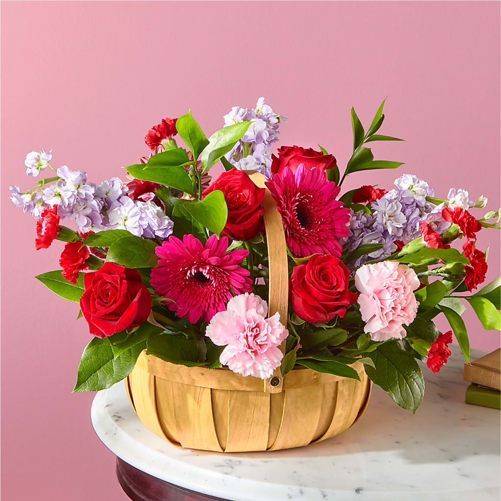 Pink Picnic Basket – CASSIDY'S FLOWERS, Newmarket ON