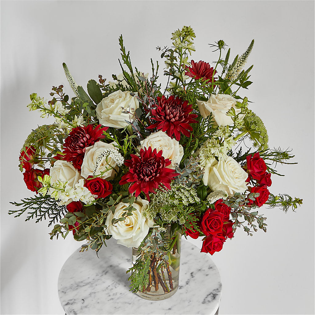 Favorite Traditions Bouquet – CASSIDY'S FLOWERS, Newmarket ON