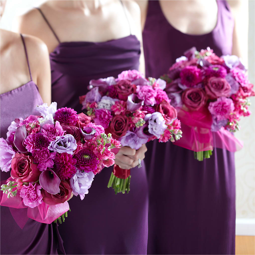 Bridesmaid's Garden Bouquet – CASSIDY'S FLOWERS, Newmarket ON