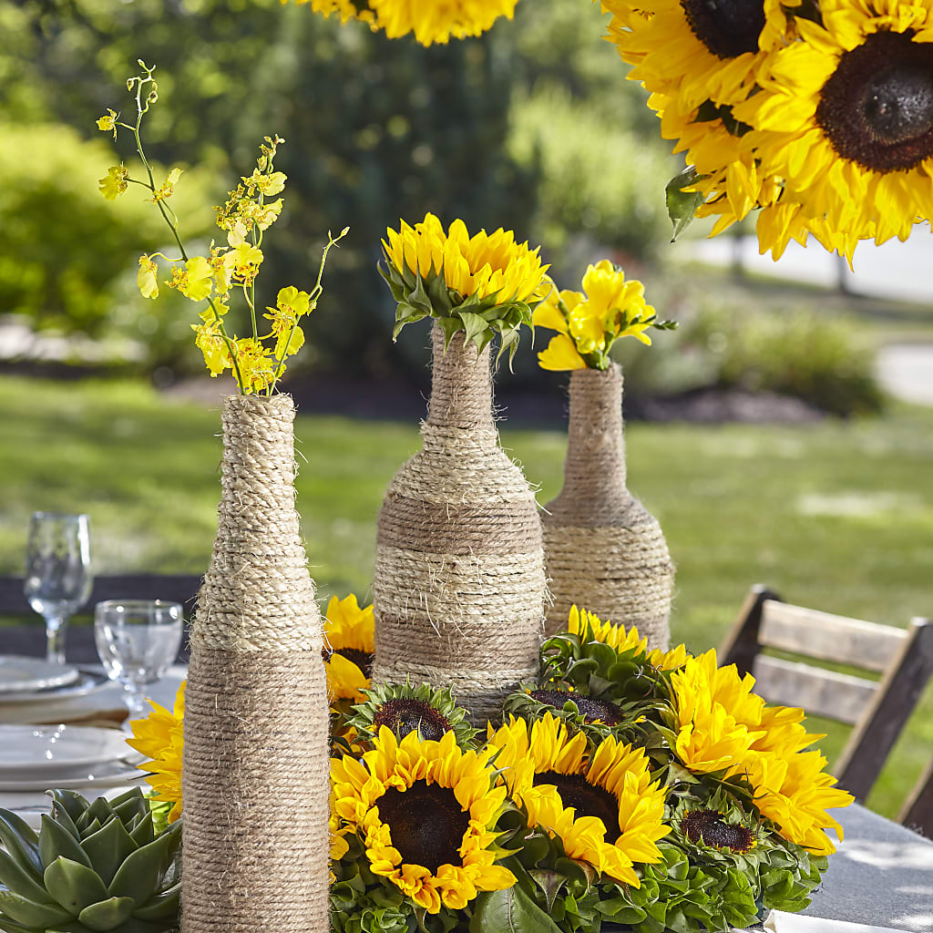 Sublime Garden Centerpiece – CASSIDY'S FLOWERS, Newmarket ON
