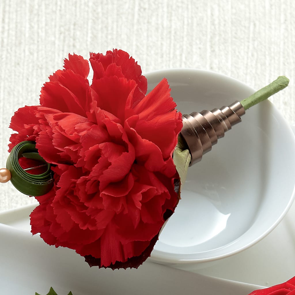 Red Carnation Boutonniere – CASSIDY'S FLOWERS, Newmarket ON