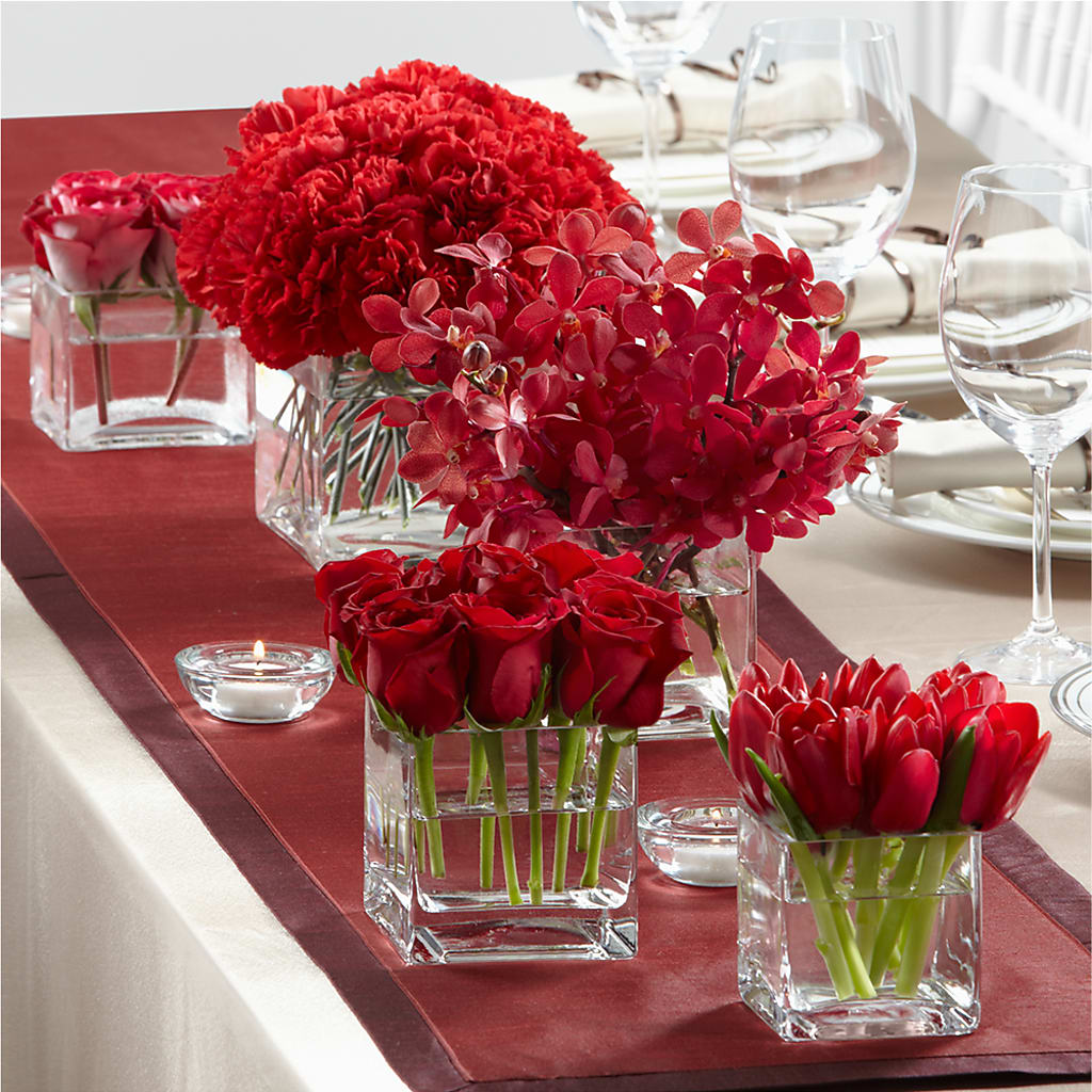 Modern Grace Centerpiece – CASSIDY'S FLOWERS, Newmarket ON