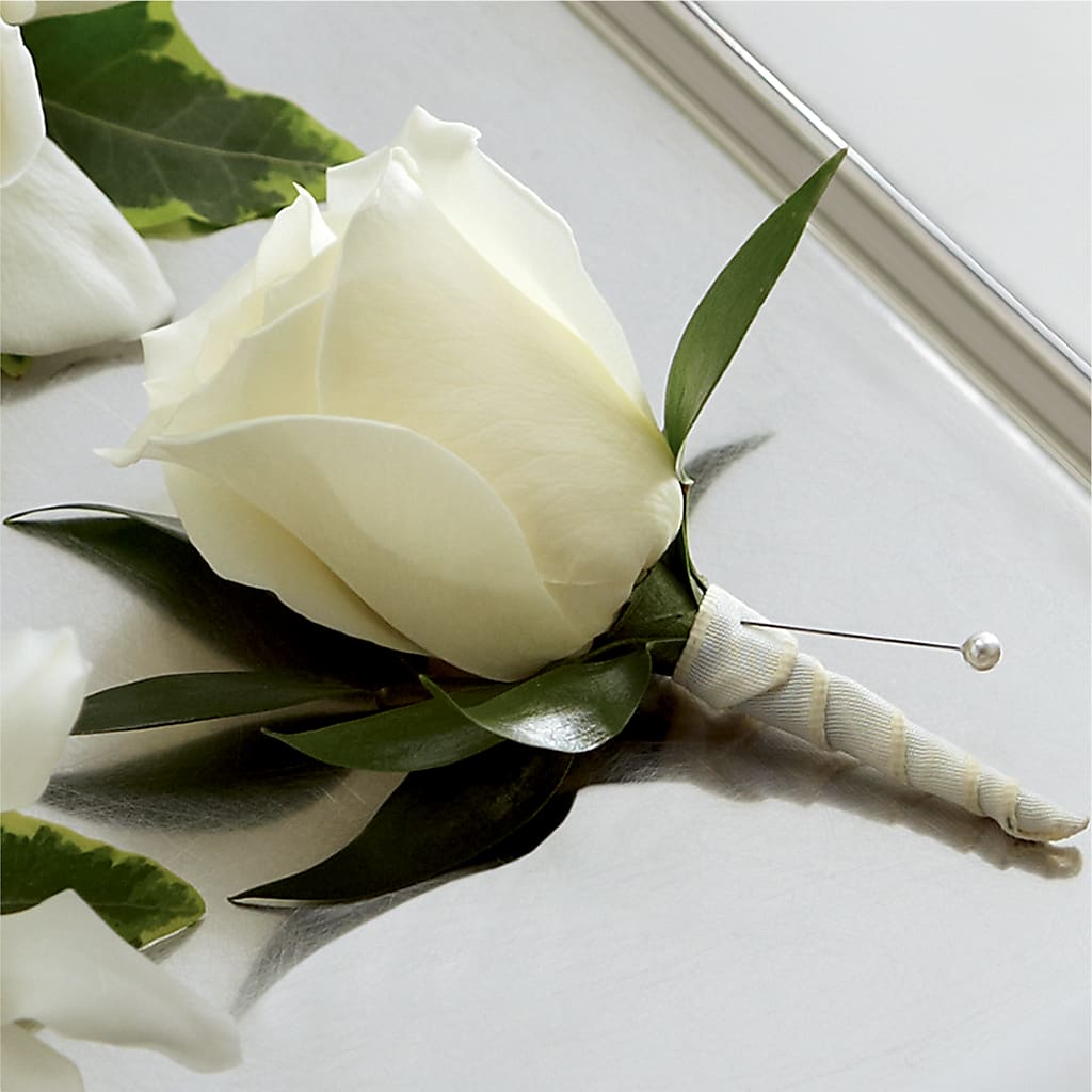 White Rose Boutonniere – CASSIDY'S FLOWERS, Newmarket ON