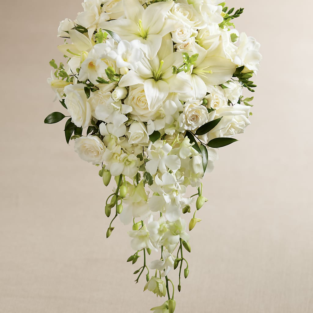 White Wonders Bouquet – CASSIDY'S FLOWERS, Newmarket ON