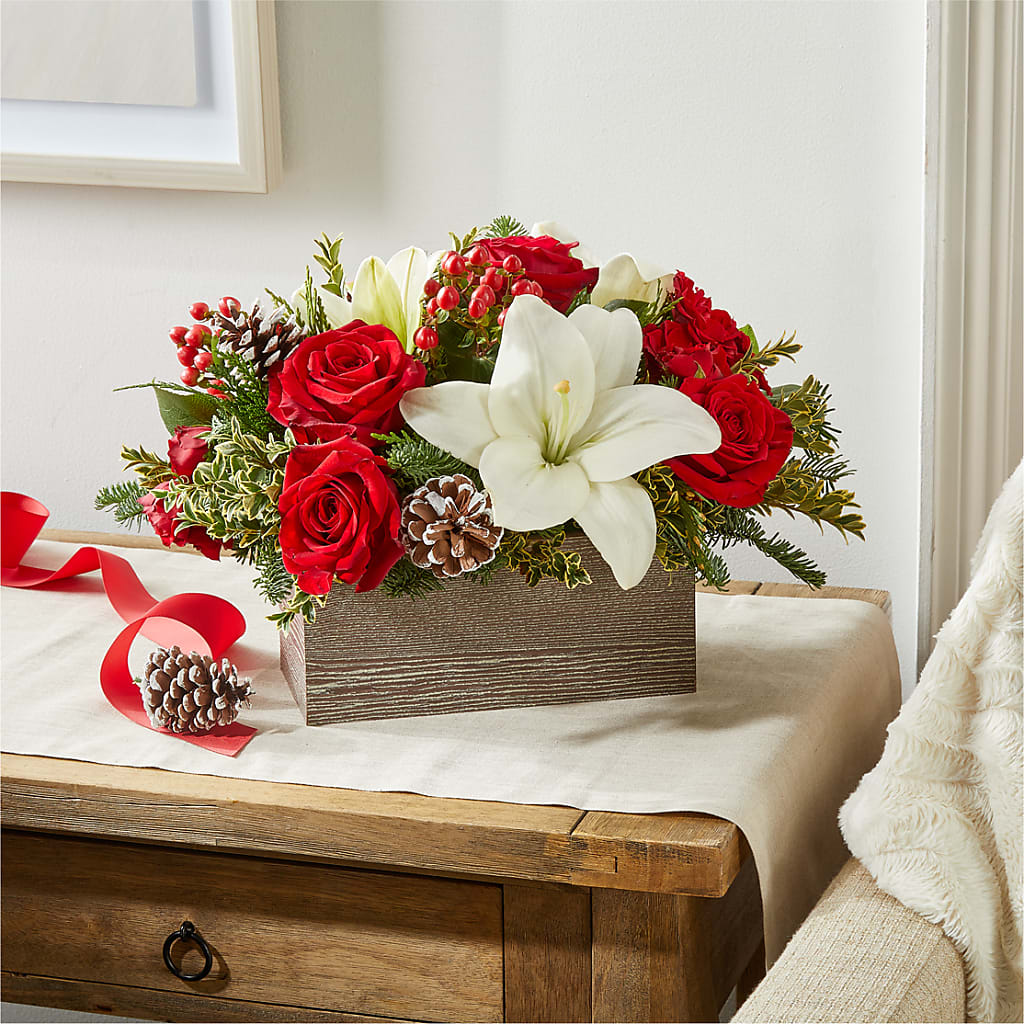 Snowy Wonderland Bouquet – CASSIDY'S FLOWERS, Newmarket ON