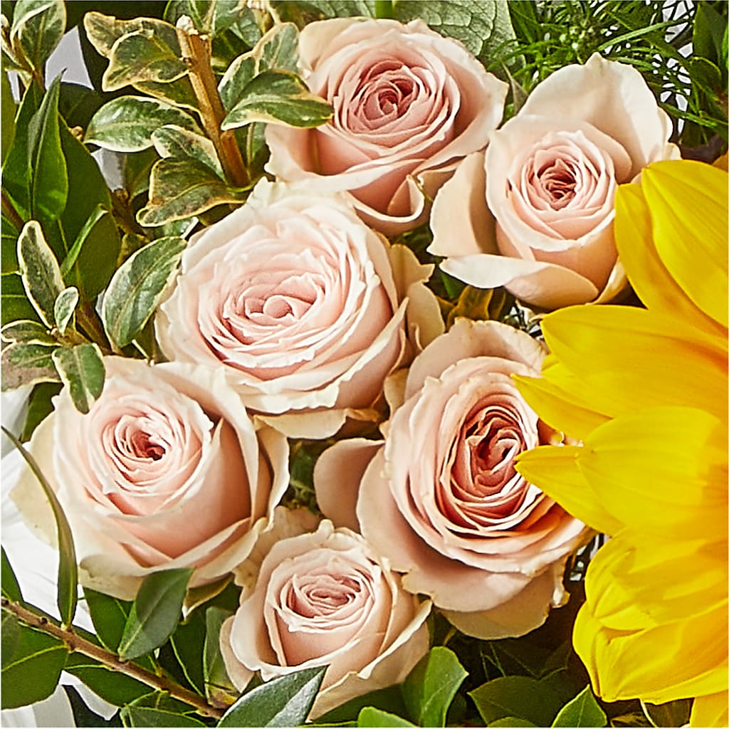 The Good Life Bouquet – CASSIDY'S FLOWERS, Newmarket ON