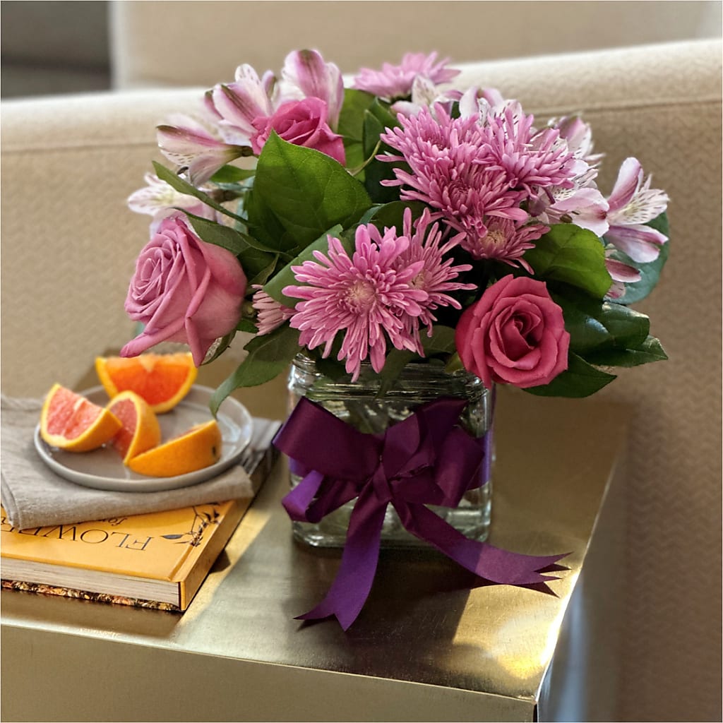 Sugarplum Bouquet – CASSIDY'S FLOWERS, Newmarket ON