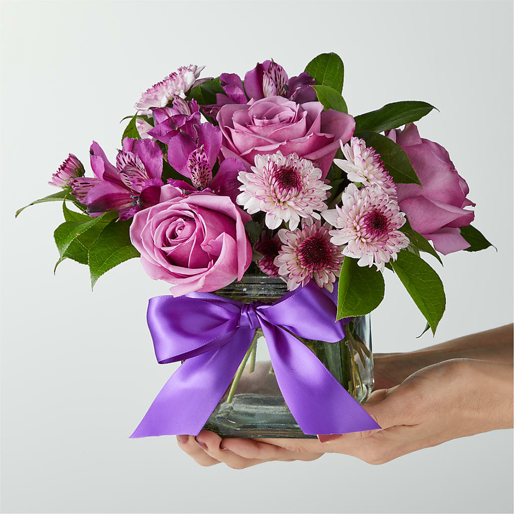 Sugarplum Bouquet – CASSIDY'S FLOWERS, Newmarket ON