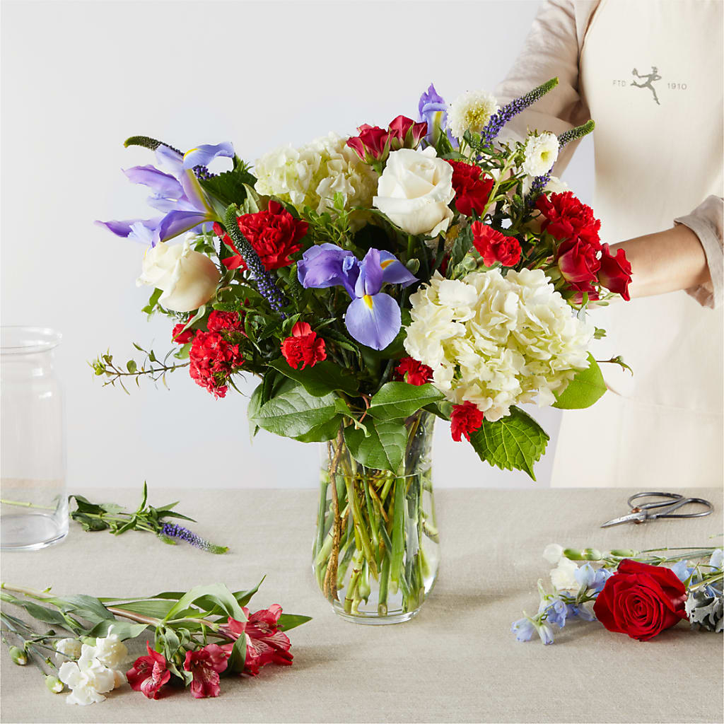 Star Spangled - A Florist Original – CASSIDY'S FLOWERS, Newmarket ON
