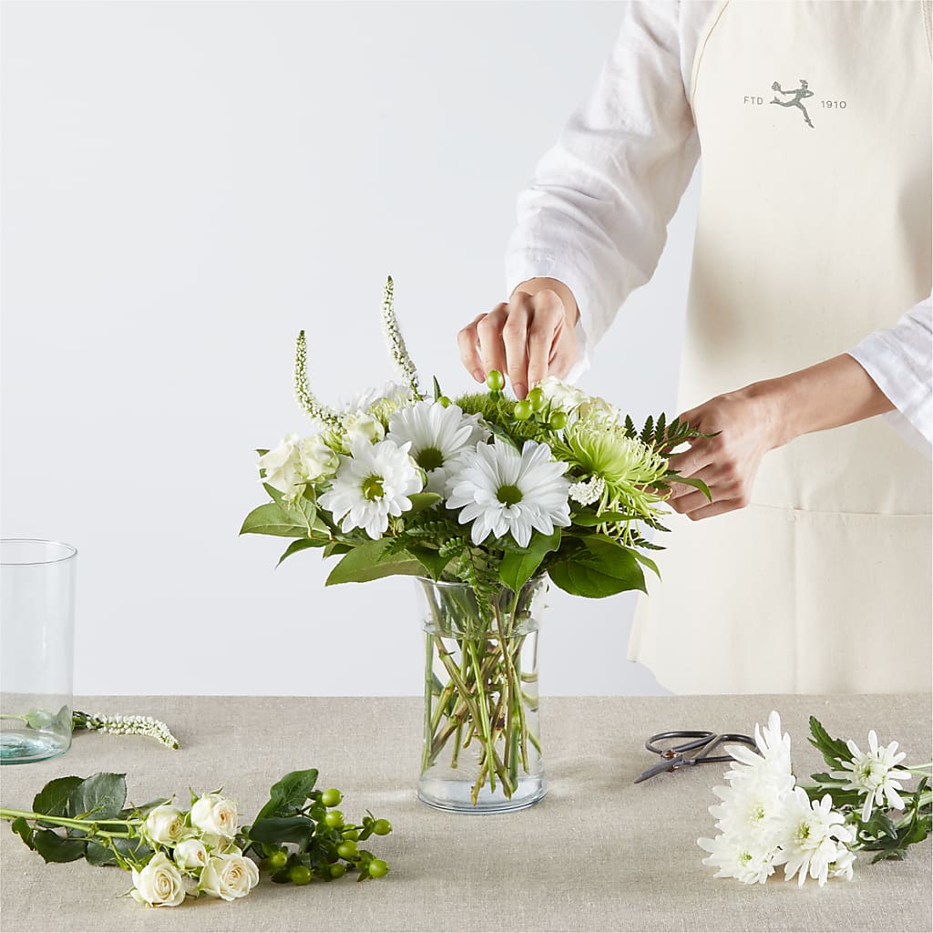 Irish Garden - A Florist Original – CASSIDY'S FLOWERS, Newmarket ON