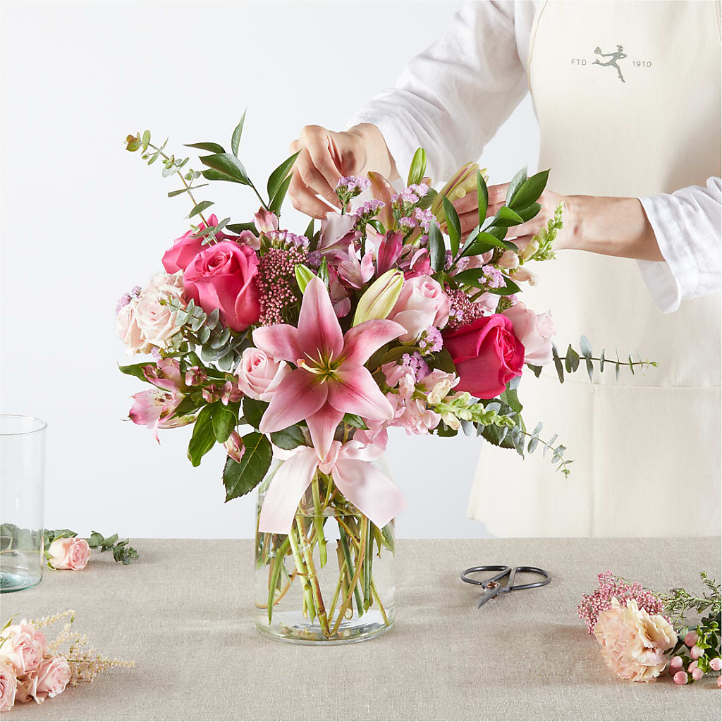 Pink Ribbon - A Florist Original – CASSIDY'S FLOWERS, Newmarket ON