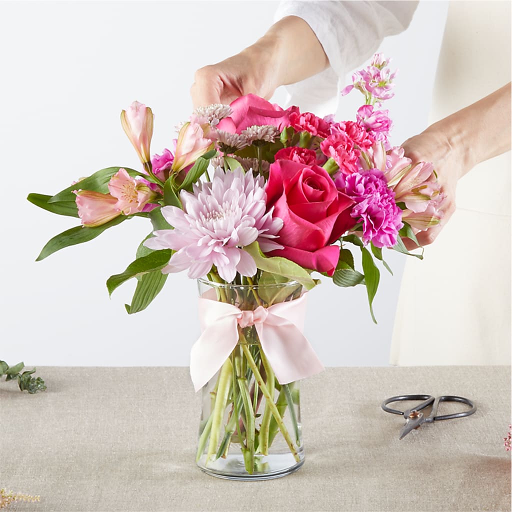 Pink Ribbon - A Florist Original – CASSIDY'S FLOWERS, Newmarket ON