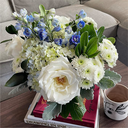 Clear Skies Bouquet – CASSIDY'S FLOWERS, Newmarket ON