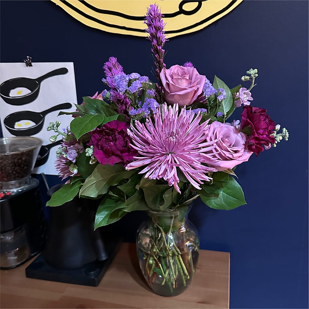 Ultraviolet Bouquet – CASSIDY'S FLOWERS, Newmarket ON