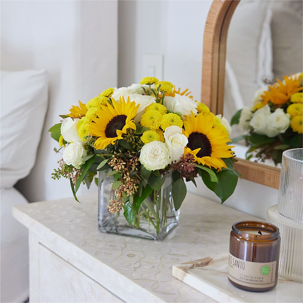 Luminous Morning Bouquet – CASSIDY'S FLOWERS, Newmarket ON