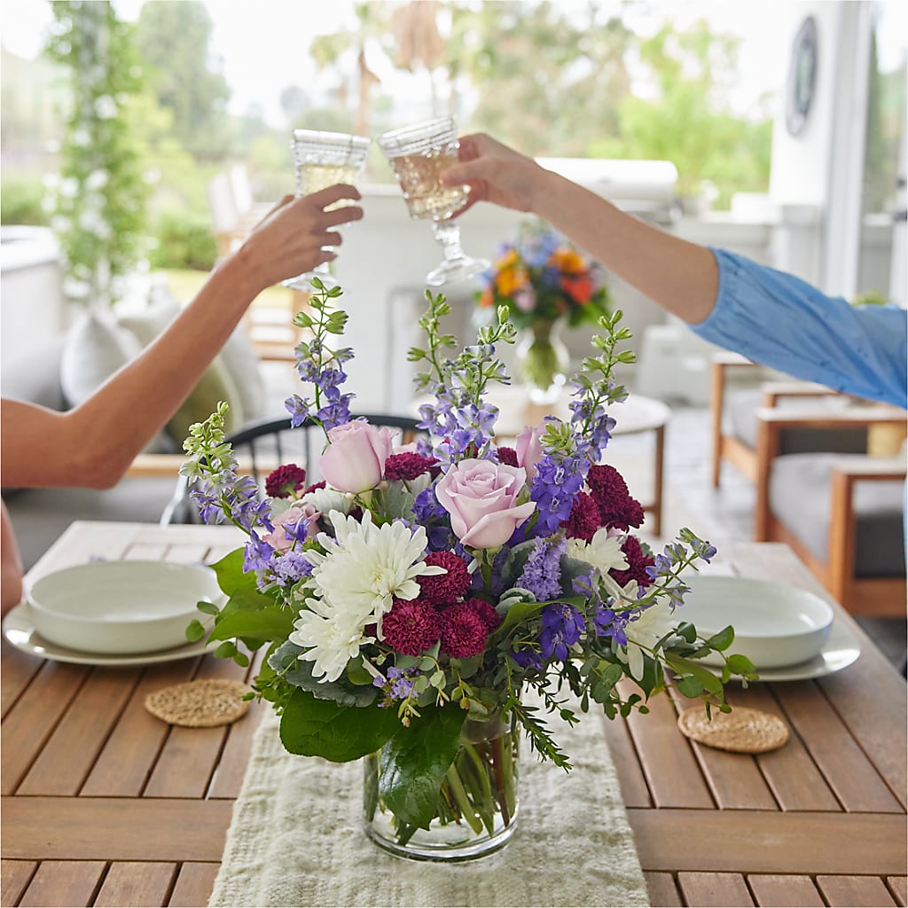 Violet Frost Bouquet – CASSIDY'S FLOWERS, Newmarket ON