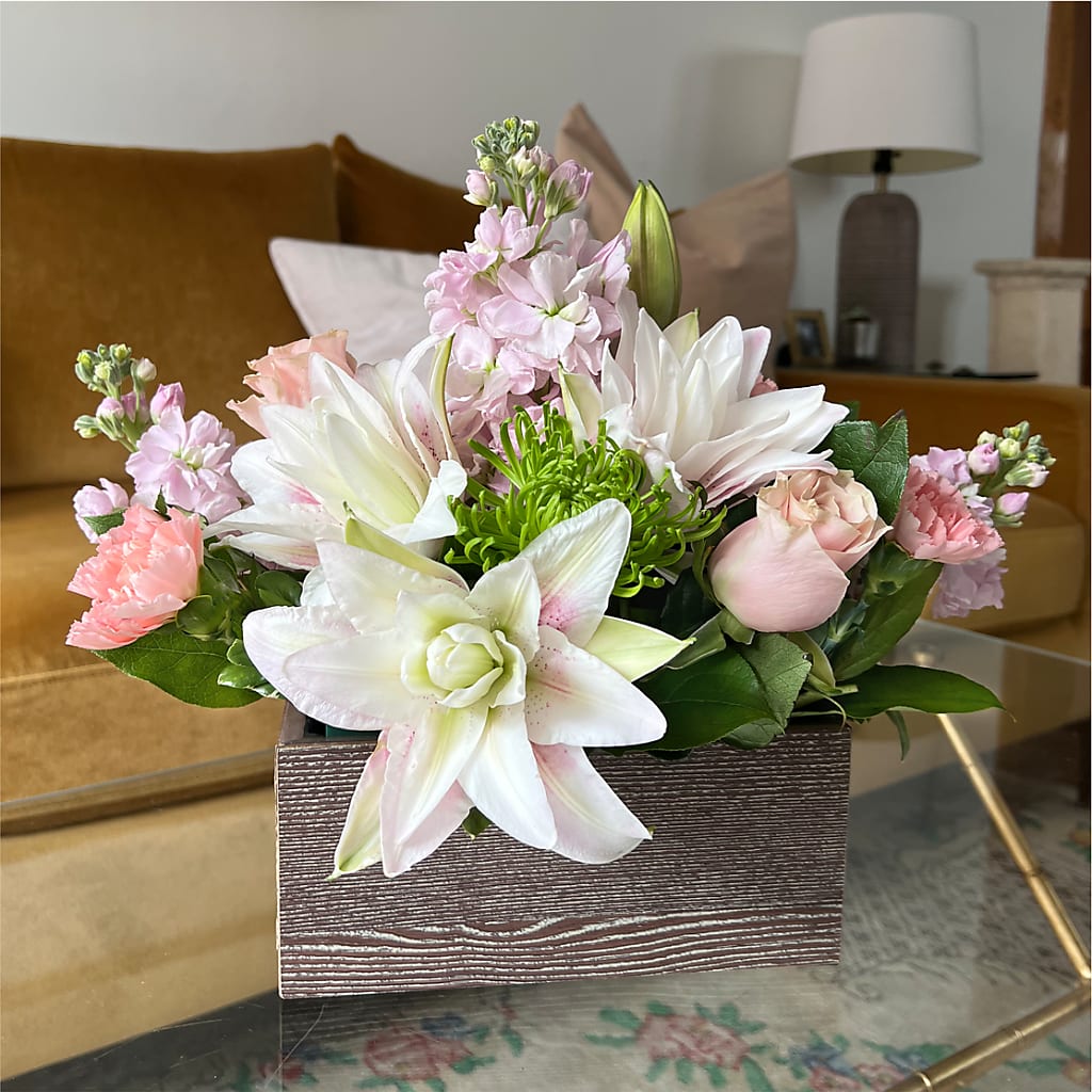 Beautiful Spirit Basket – CASSIDY'S FLOWERS, Newmarket ON