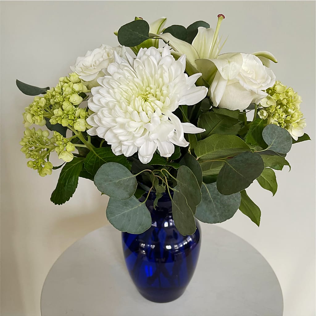 Snowy Dreams Bouquet – CASSIDY'S FLOWERS, Newmarket ON