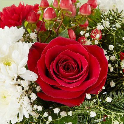 Chance of Flurries Bouquet – CASSIDY'S FLOWERS, Newmarket ON