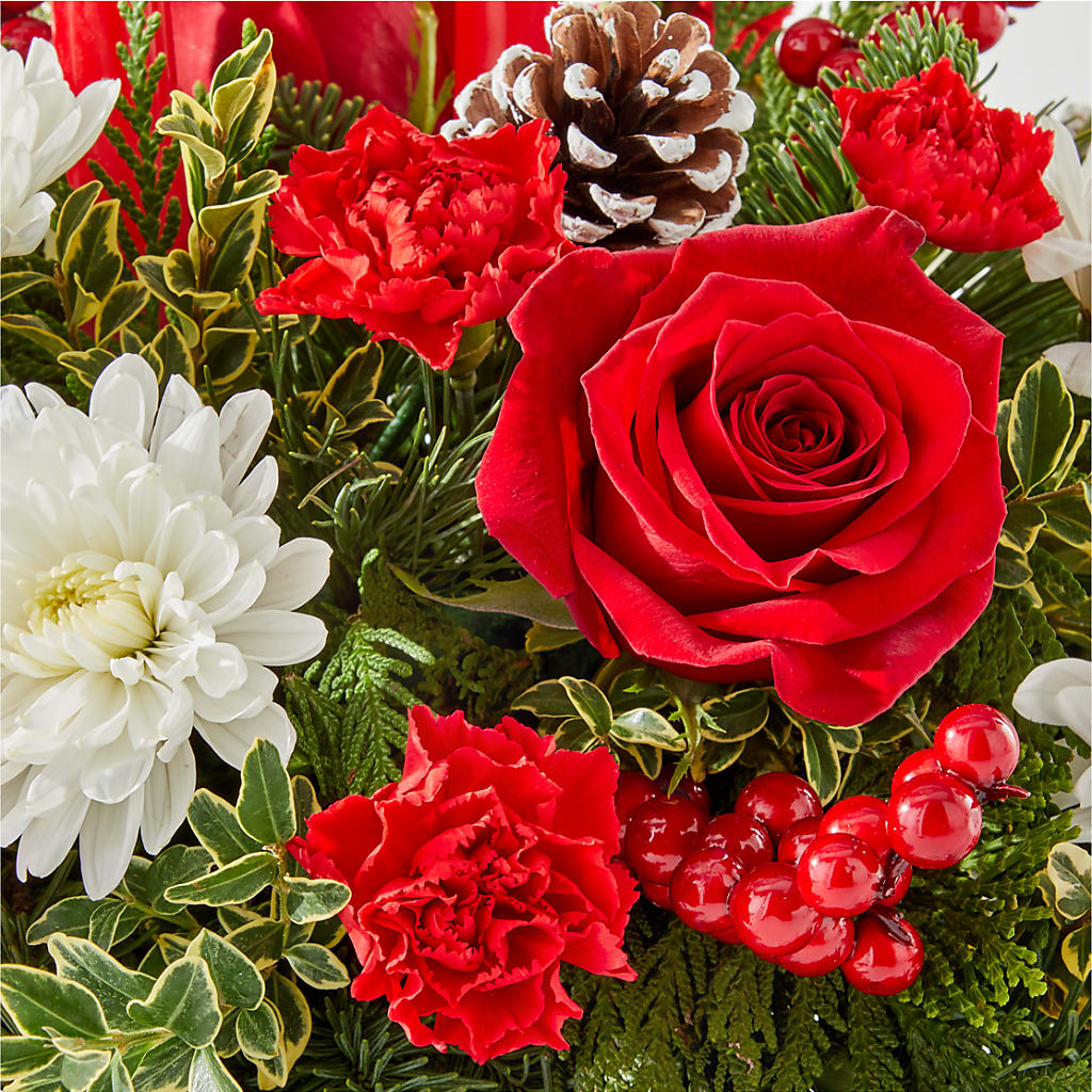 Holiday Soiree Centerpiece – CASSIDY'S FLOWERS, Newmarket ON