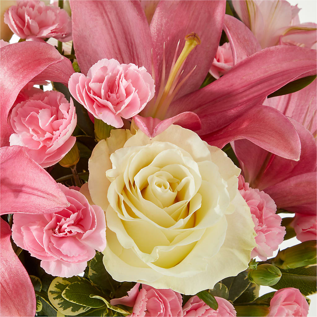 Piece of Cake Bouquet – CASSIDY'S FLOWERS, Newmarket ON
