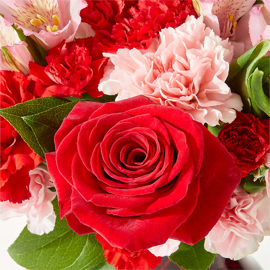 Candy Kisses Bouquet – CASSIDY'S FLOWERS, Newmarket ON