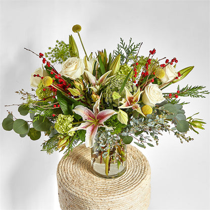 Berry & Bright Bouquet – CASSIDY'S FLOWERS, Newmarket ON