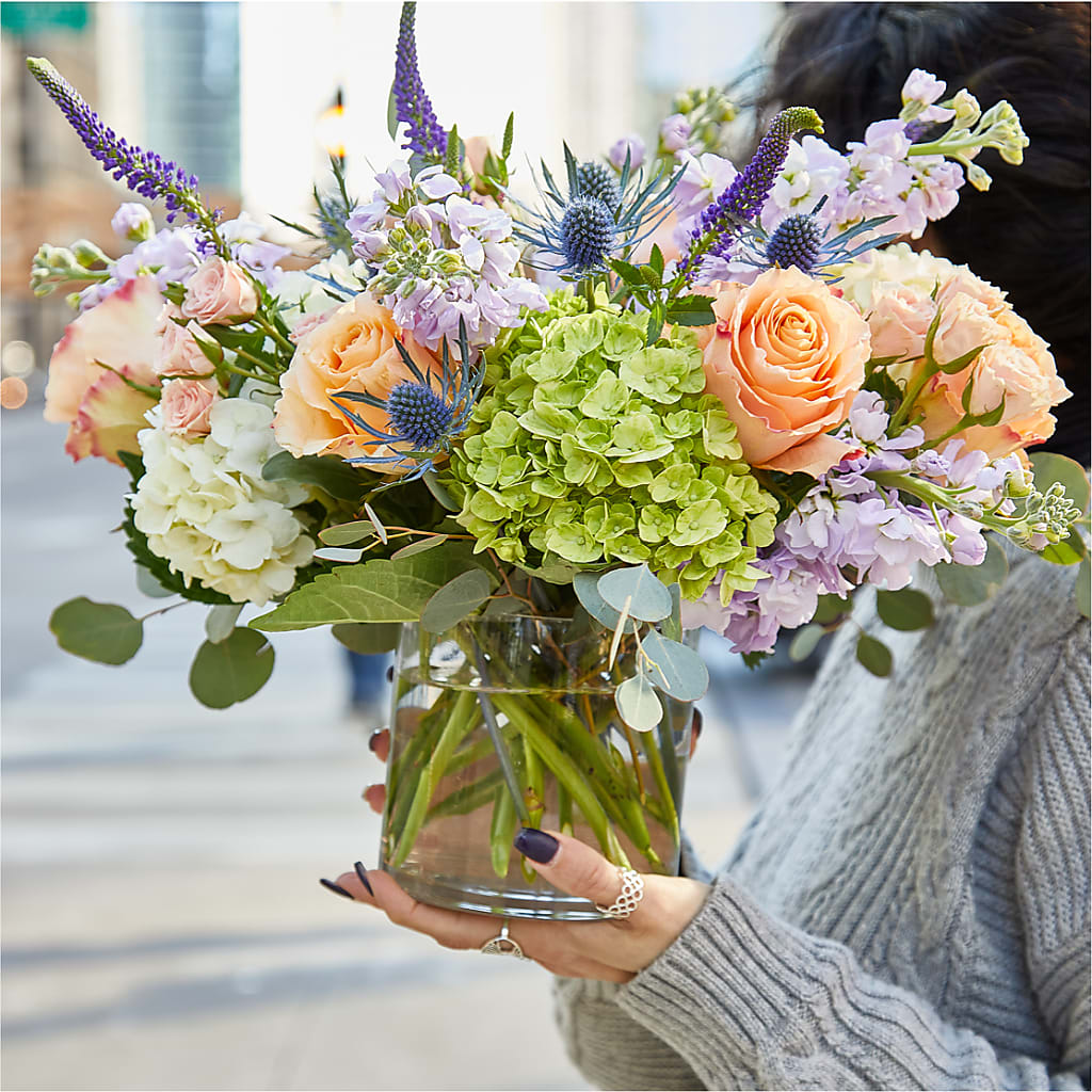 Porch Swing Bouquet – CASSIDY'S FLOWERS, Newmarket ON